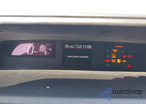 2015 Toyota Prius C One z USA, uszkodzony, nr VIN JTDKDTB30F1110961